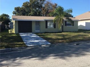 9121 Gray Fox Ln, Port Richey, FL 34668