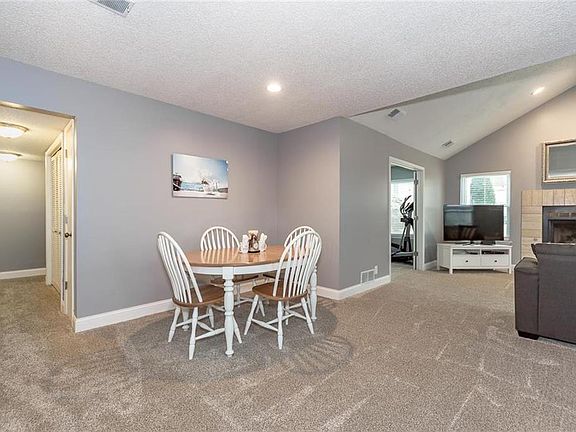 3rd image of 8751 W 106th Ter