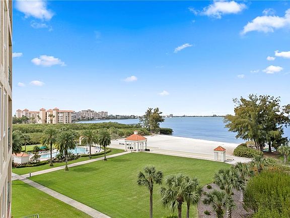 3rd image of 4737 Dolphin Cay Ln S APT 404