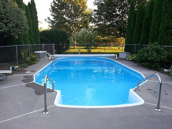 Heated Inground Pool