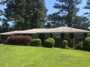 5215 Erin Rd SW, Atlanta, GA 30331