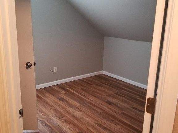 4th image of 7329 Bellefontaine Ave
