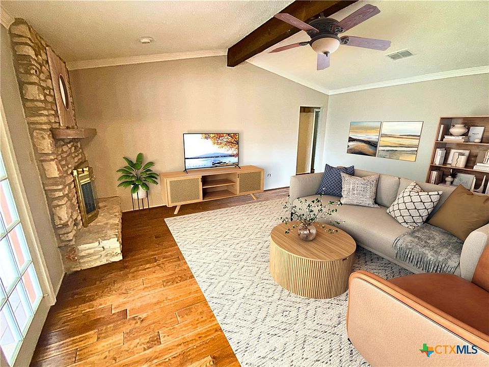 1st image of 1505 Mockingbird Dr