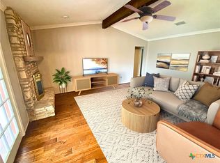 1505 Mockingbird Dr, San Marcos, TX 78666