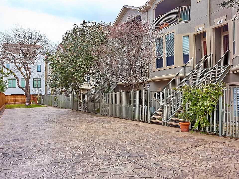1st image of 110 E Detering St #0