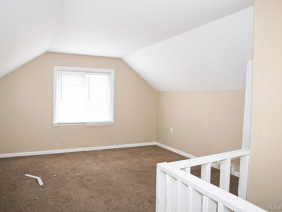 9079 Burt Rd, photo 5