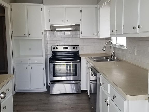 2nd image of 1218 Wagner St