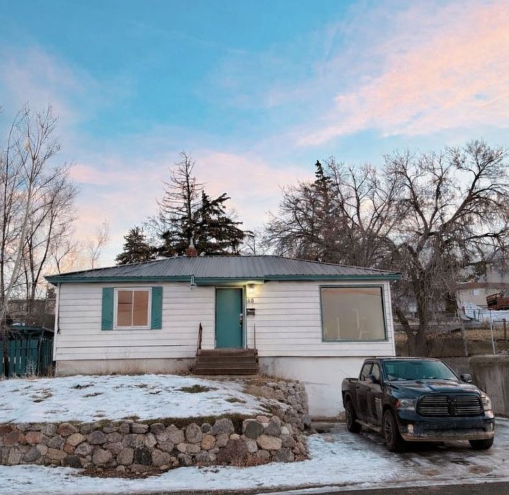 1st image of 83 Westello Blvd