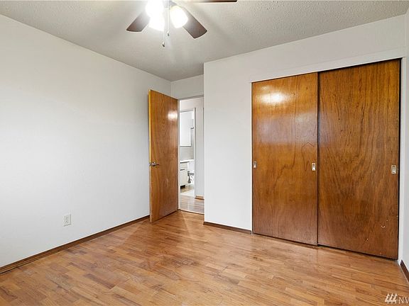 5th image of 1204 11th St NE