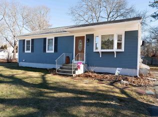 43 Leisure Ln, Wareham, MA 02571