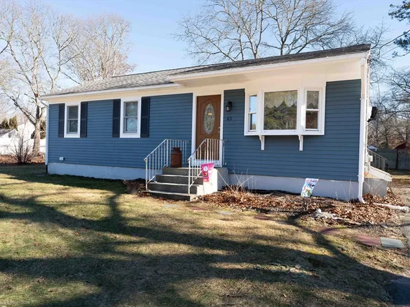 43 Leisure Ln, Wareham, MA 02571
