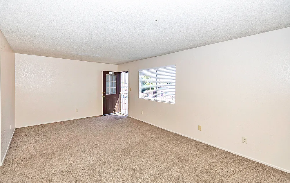 2 bed, $1,025 — Photo 4