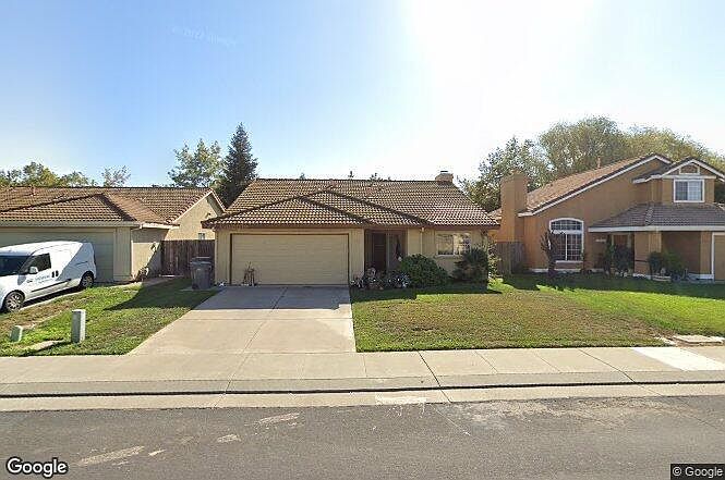 1st image of 1349 Somerset Dr