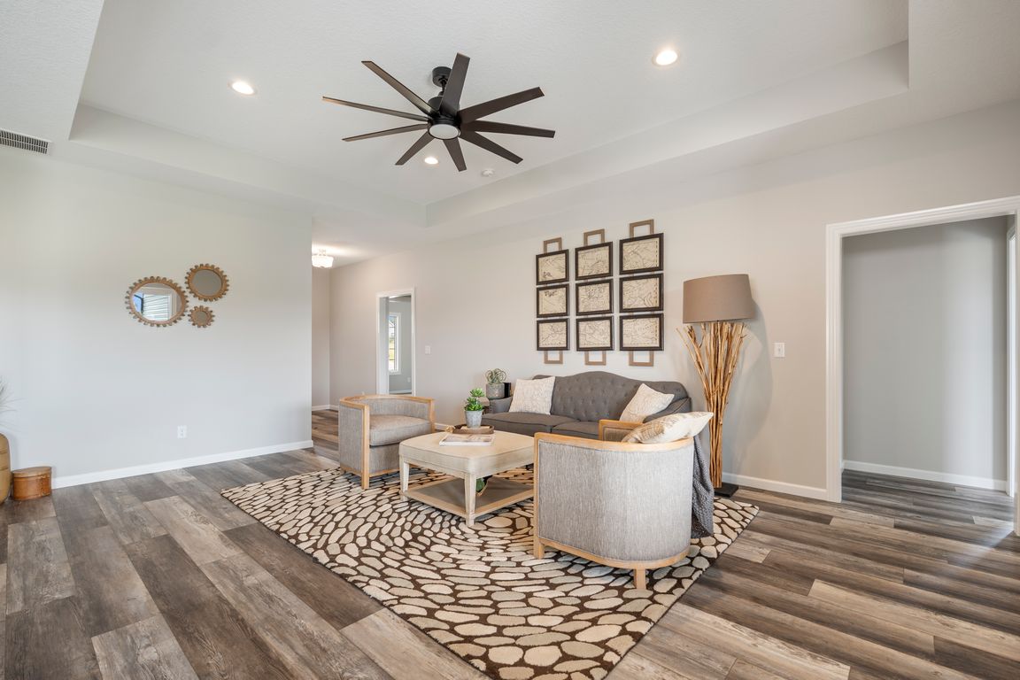 next background image