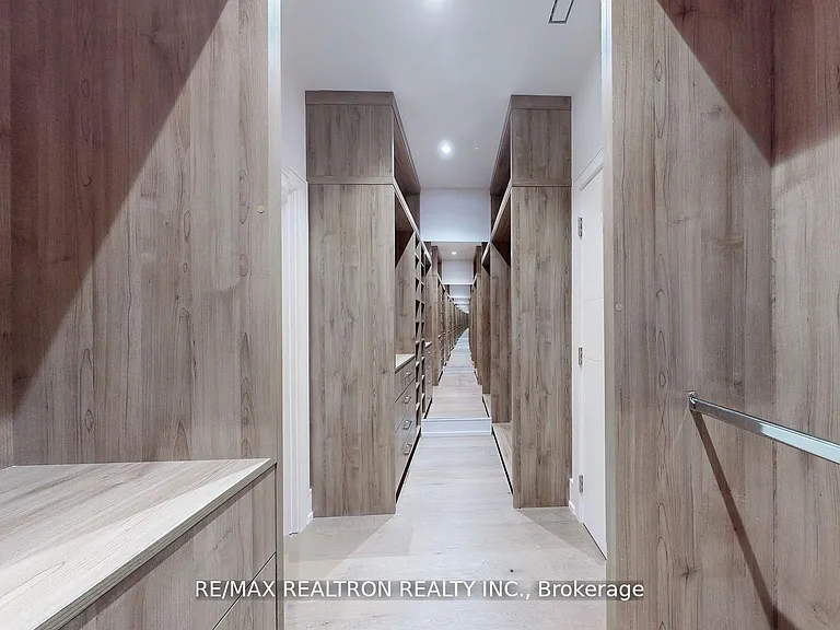 84 Murray Dr — Photo 22