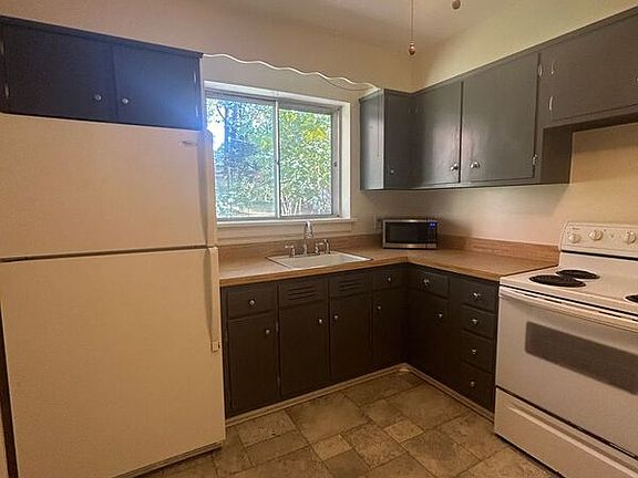 2nd image of 6321 Stonybrook Dr
