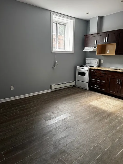 Studio, 400 sqft, $1,479 — Photo 2