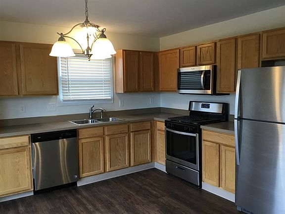 5th image of 378 Sycamore Dr