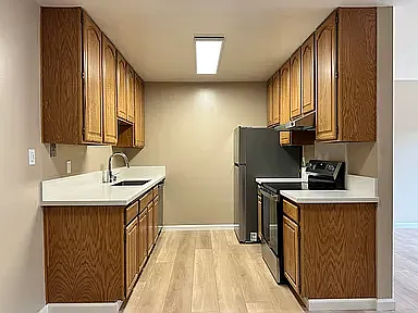 1301 Palos Verdes Dr #2 — Photo 10