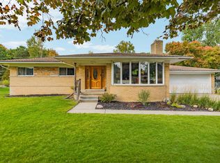 5653 Sandburn Ave, Shelby Township, MI 48316