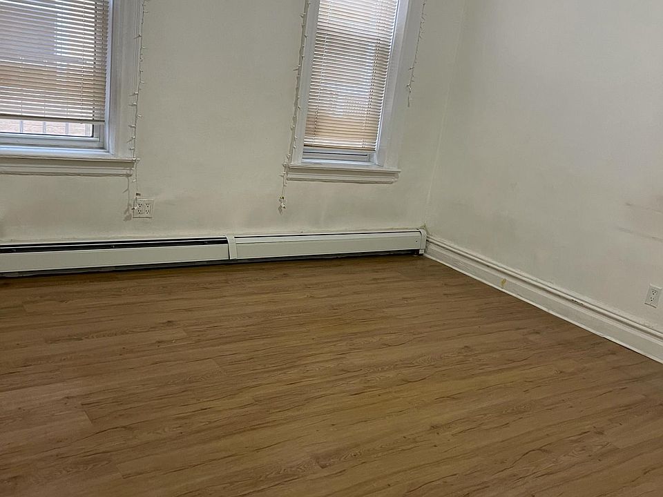 Bedroom #1