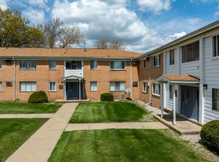 Warren Manor, Warren, MI 48091