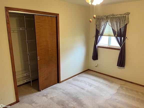 5th image of 1327 W Williams St