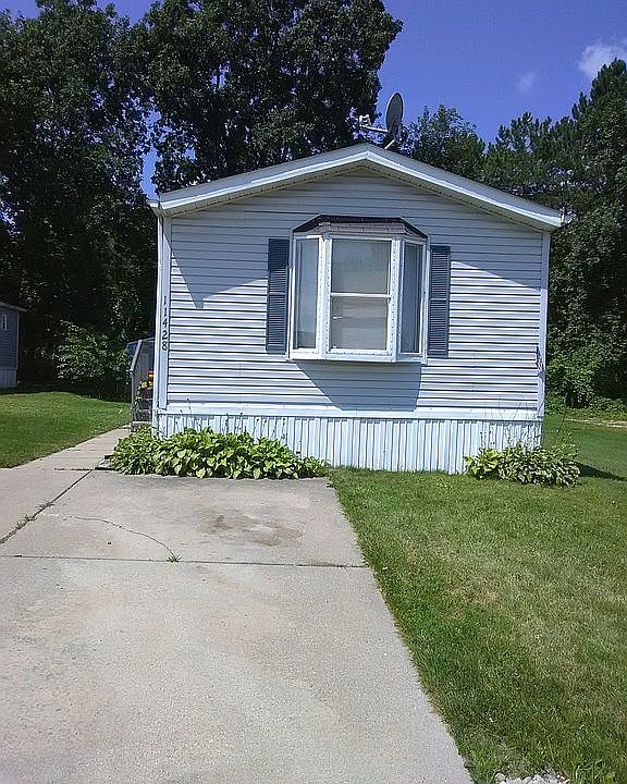 2nd image of 11428 Oakgrove Dr