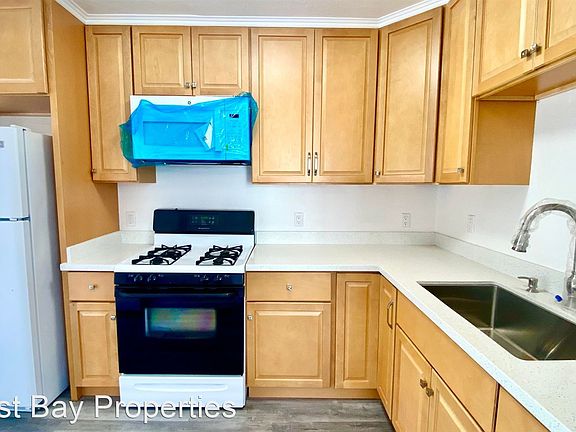 4th image of 556 S 16th St