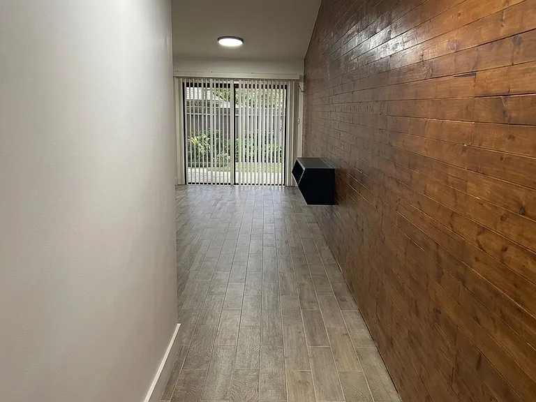 13761 SW 49th St — Photo 3