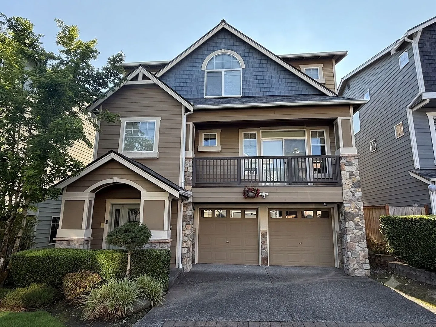 4bd/3ba Bothell Home — Photo 1