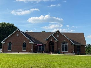 1313 SE Moore Rd, Saint Joseph, MO 64504