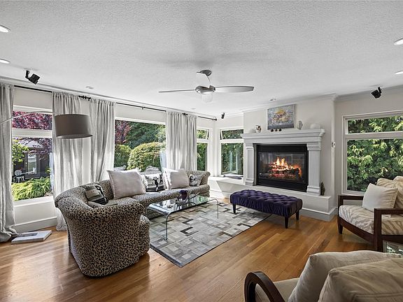 4th image of 372 Crescent Rd W