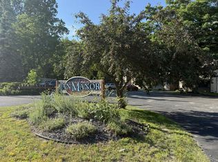 4501 F 41 APT 17, Oscoda, MI 48750