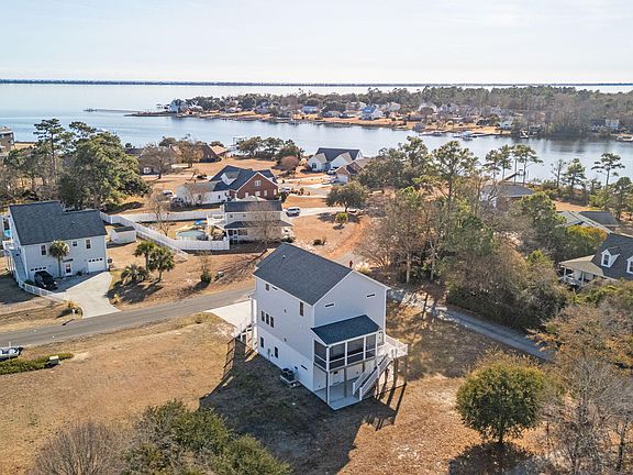 5th image of 152 Pelican Drive