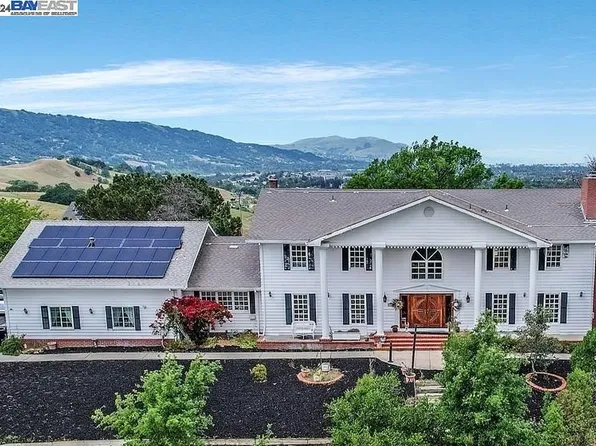 3333 Little Valley Rd, Sunol, CA 94586