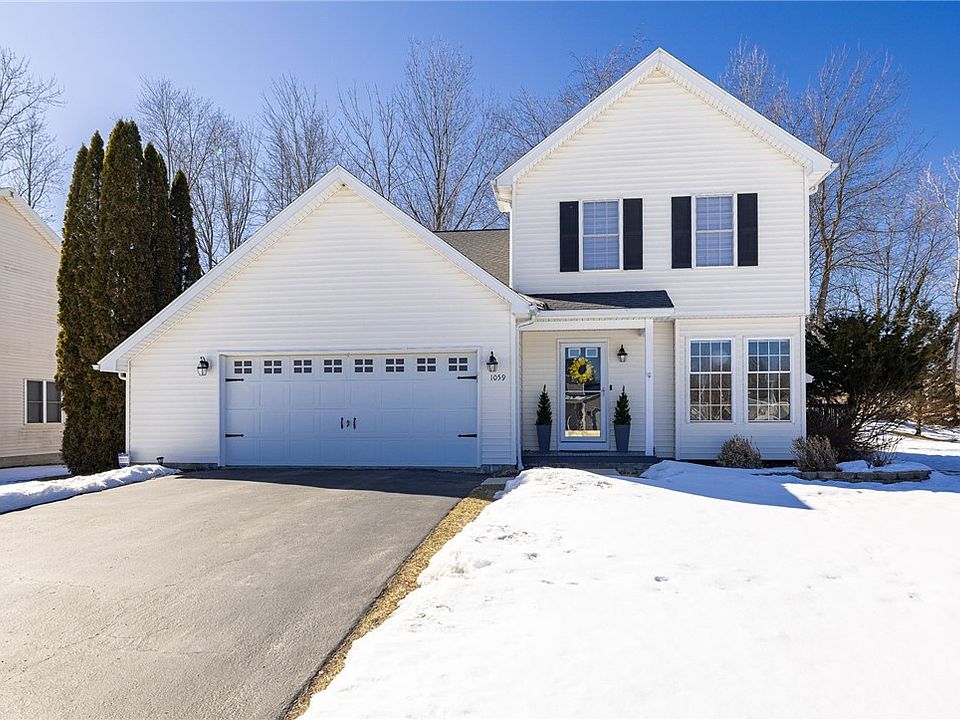 1st image of 1059 Fawn Wood Dr
