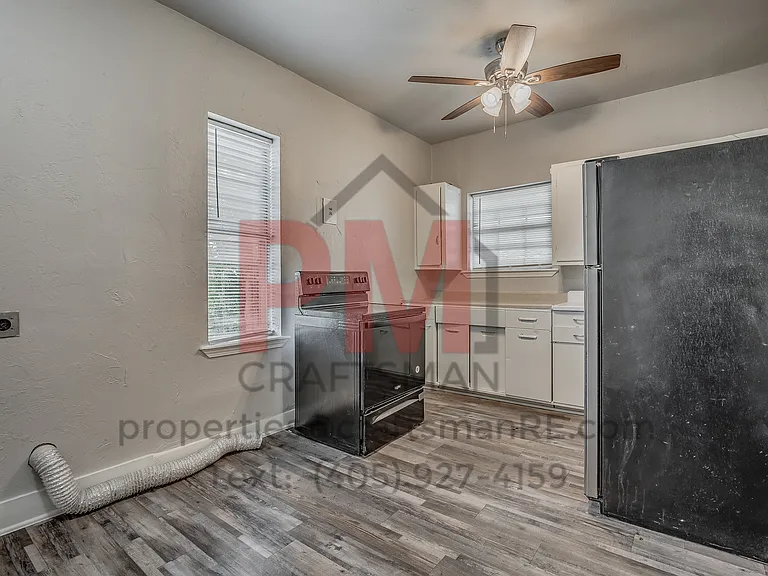 1226 NW 8th St — Photo 22