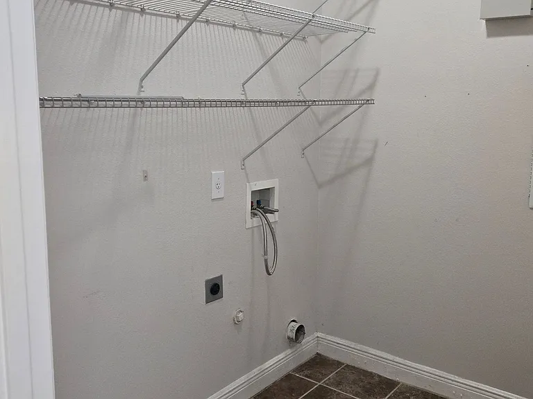 31241 Kirkshire Ct #L — Photo 24