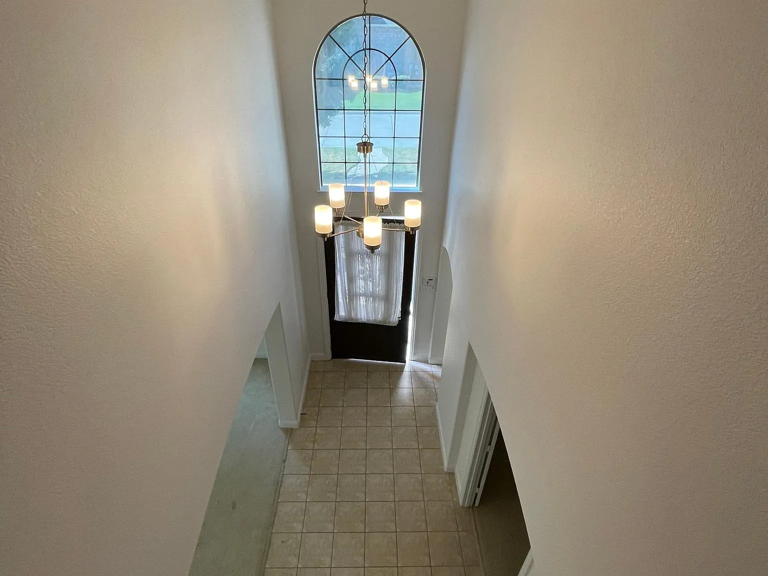 1809 Syracuse Ct — Photo 2