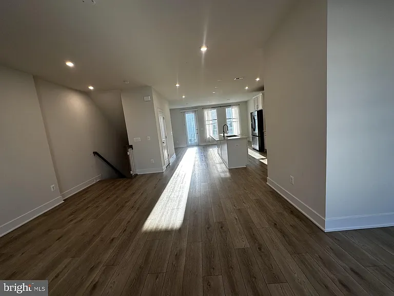 112 Galaxy — Photo 30