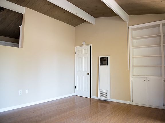 4th image of 121 W Arrellaga St #17594240