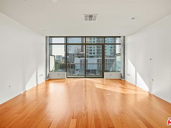 2nd image of 1155 S Grand Ave APT 516