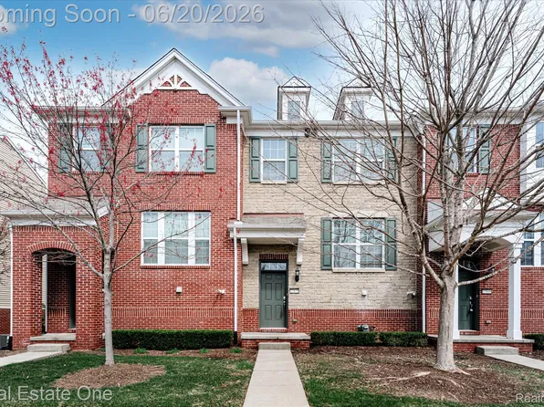 27848 Hopkins Dr, Novi, MI 48377