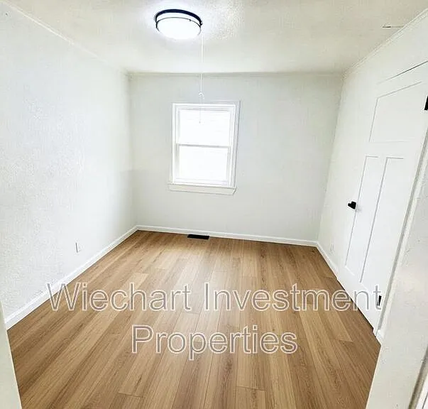 409 Gibbs Ave — Photo 12