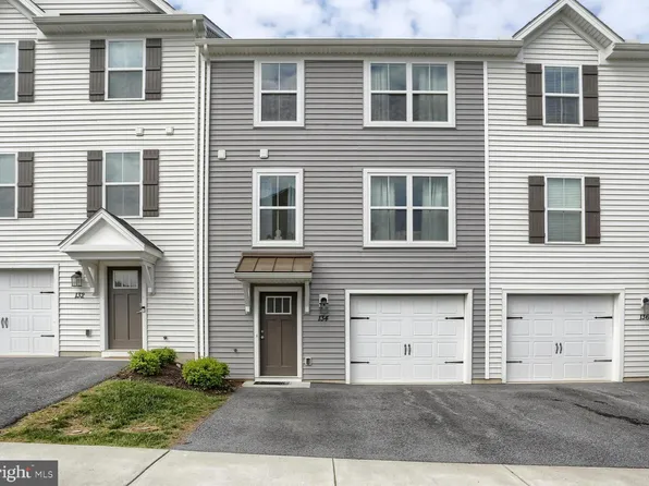 134 Carleigh Ln, Harrisburg, PA 17112