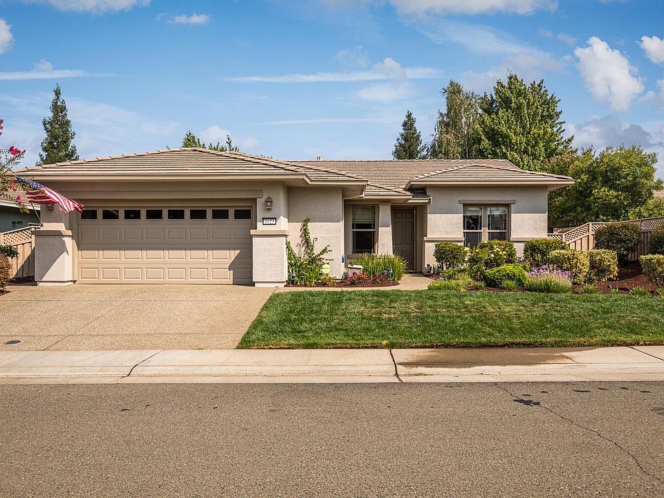 1st image of 1123 Tiger Lily Ln