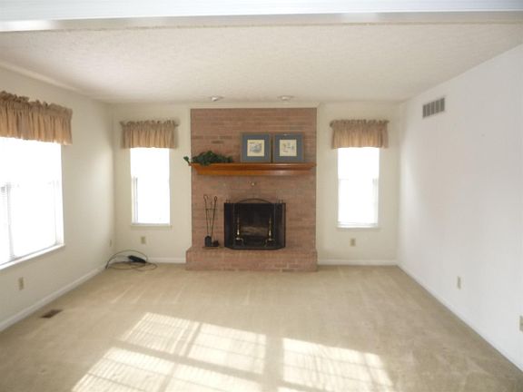 5th image of 6155 Ivy Woods Ct