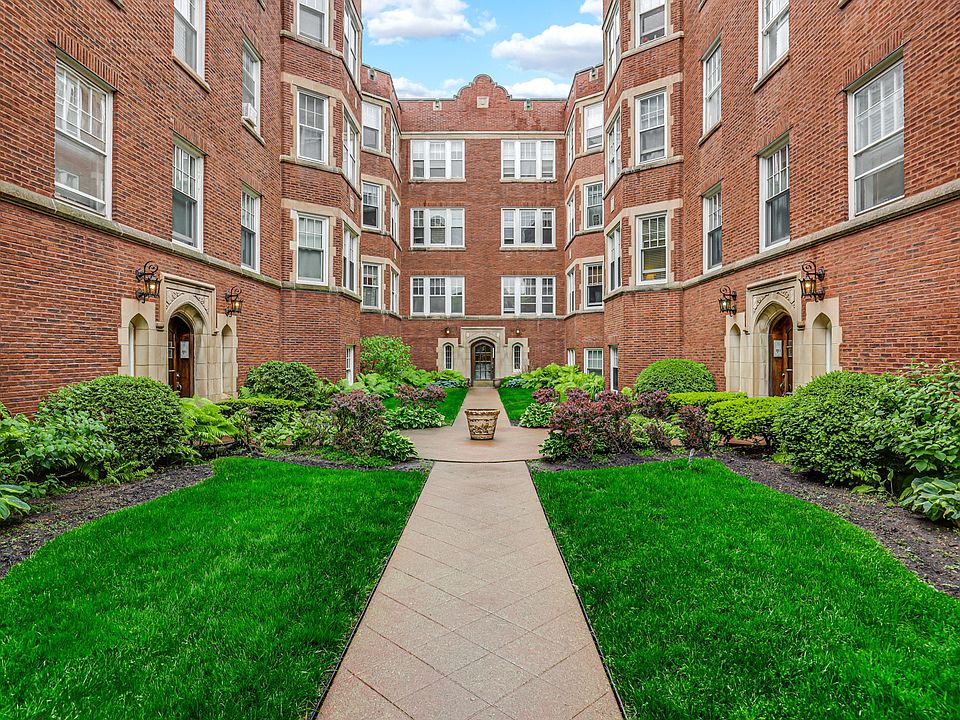 1st image of 738.5 Hinman Ave #1