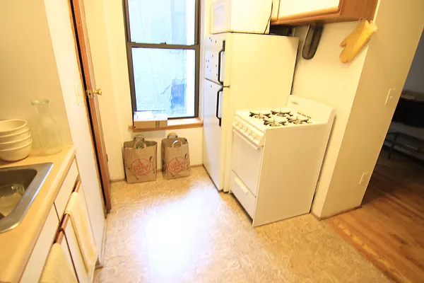 Rented by Keystone Properties | media 10